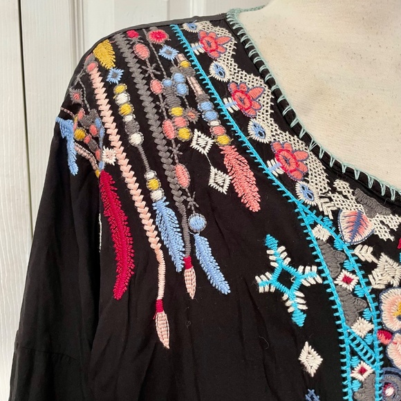 Heavily Embroidered 100% Rayon Black Tunic Top Size XXL - Picture 3 of 13